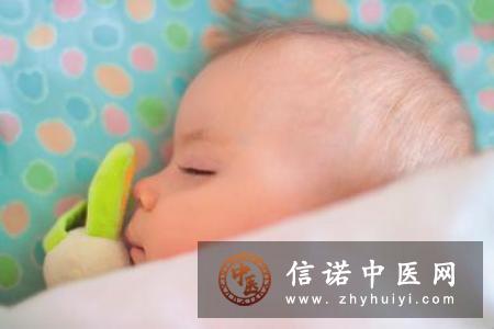 口腔溃疡反复发作！可能预示着这4种疾病哦！