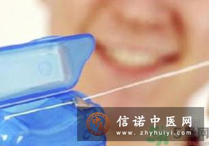 牙龈总是出血是怎么回事？