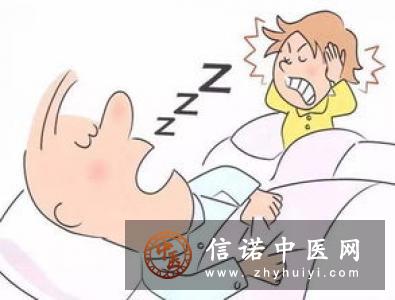牙周炎在早期会有什么症状和危害？